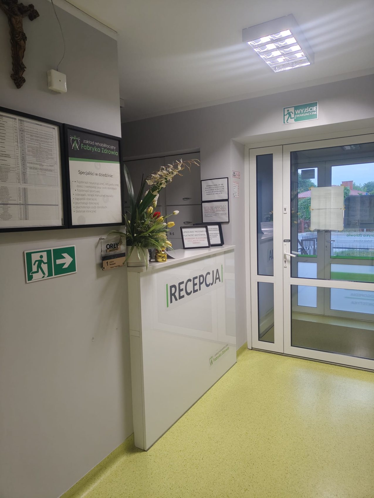 Recepcja Zakładu Rehabilitacyjnego Fabryka Zdrowia i miejsce rejestracji pacjentów